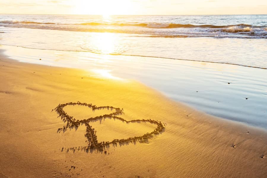 ¿Quieres que organicemos tu viaje de novios?